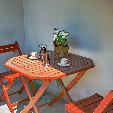 Ammos & Apartament Néa Péramos