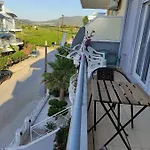 Apartamento Ammos & Néa Péramos
